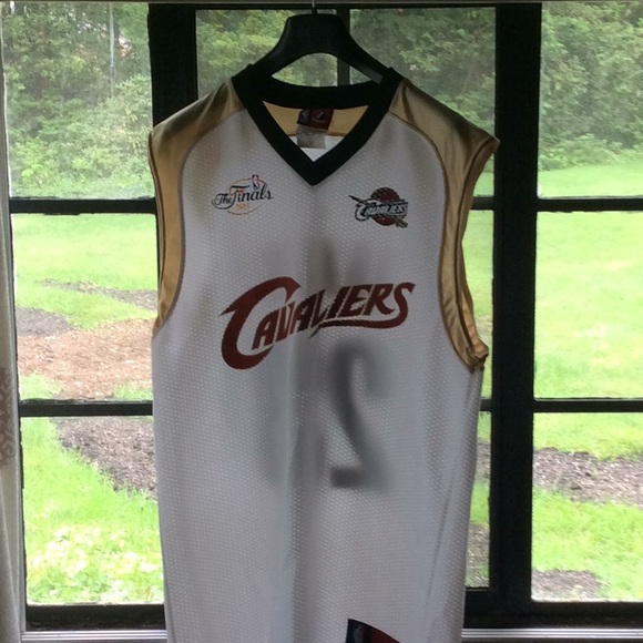 lebron james 2007 jersey
